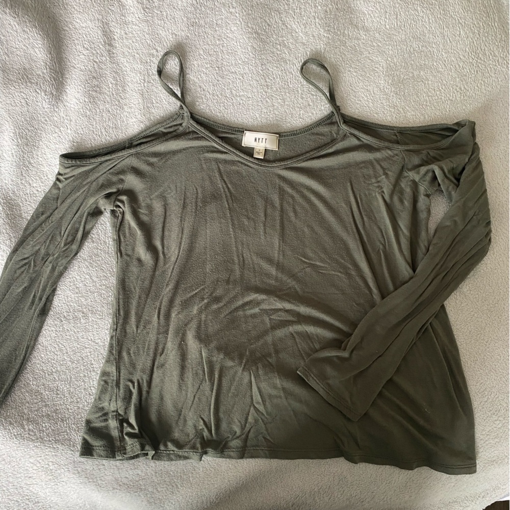 NYTT Sage Green Long Sleeve Top